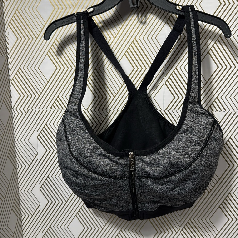 VSX sport bra 32DD Victoria secret’s‎ high impact knock out front zip closure